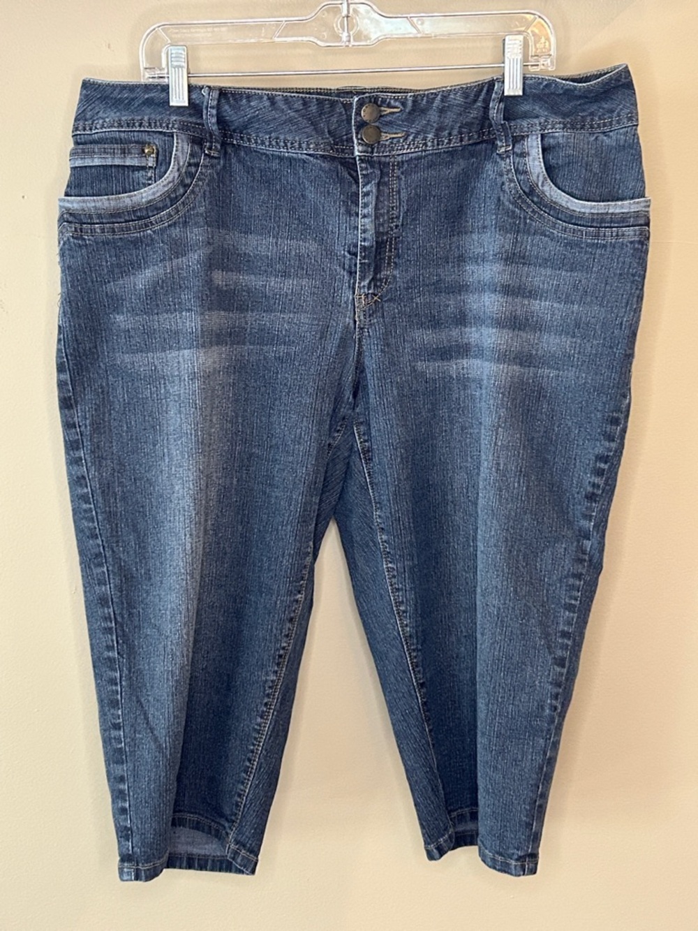 Cato Relaxed Fit Blue Jean Capris